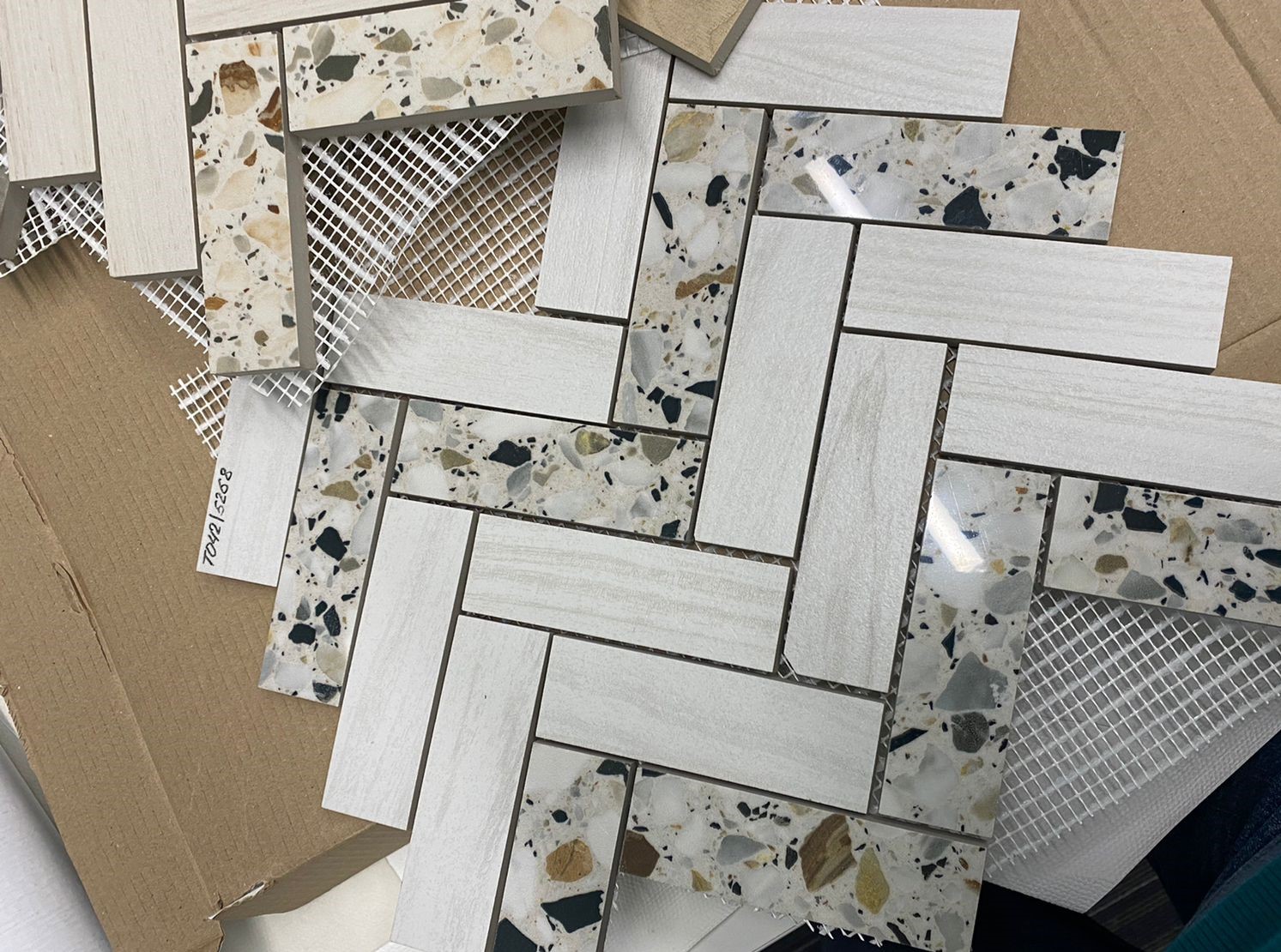 Керамический декор Kerama Marazzi Монтиони T042\SG5268 мозаичный белый 34х35,5 в Уфе — купить с доставкой | Nova