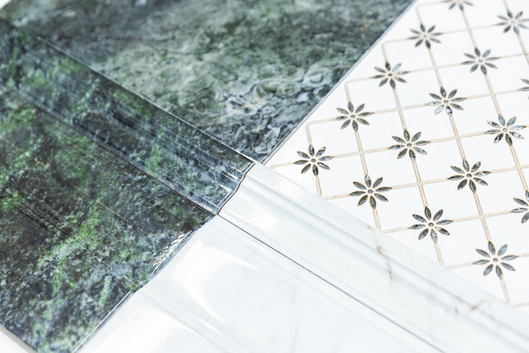 Керамический бордюр Kerama Marazzi Серенада BLC032R зеленый глянцевый обрезной 30x5