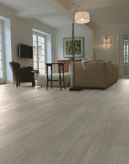 Ламинат Egger Pro Classic 1233 4V EPL150 Дуб Чезена серый 1292x193x12