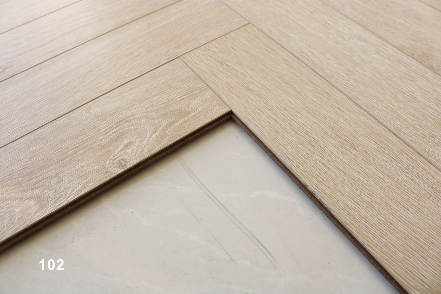 Ламинат WoodStyle Arrow 102 Дуб Леголас 600*100*12