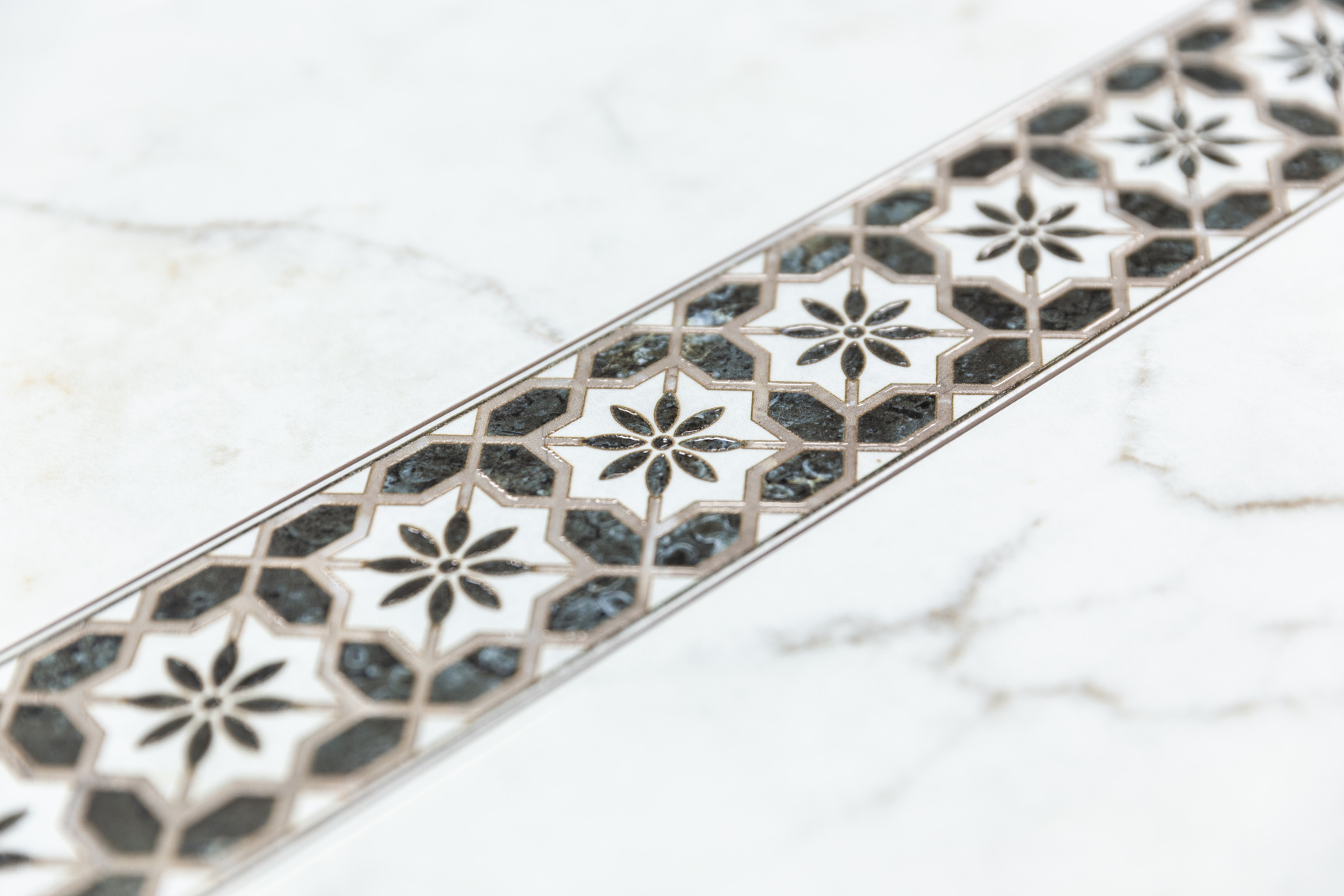 Керамический бордюр Kerama Marazzi Серенада VT\A573\11000R 3 глянцевый обрезной 60x7,2